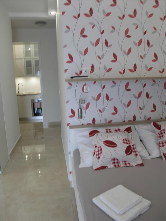 Apartments Dobrila Podgora Exterior foto